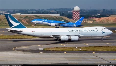 B Ljf Cathay Pacific Boeing F Photo By Huangchengjen Id