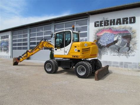 Terex Tw Mit Knickarm Und Verstellausleger Mobilbagger