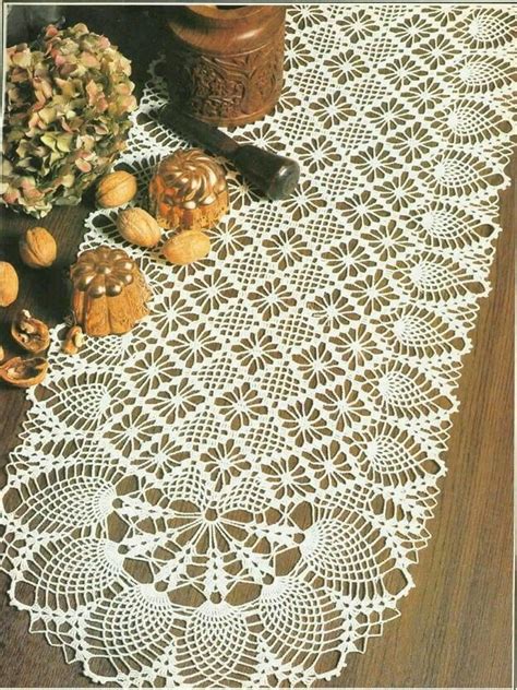 Pin by An Natczam on szydełkowe serwety Crochet table runner pattern