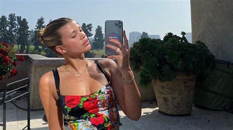 Sofia Richie Grainge Slick Bun In 7 Easy Steps