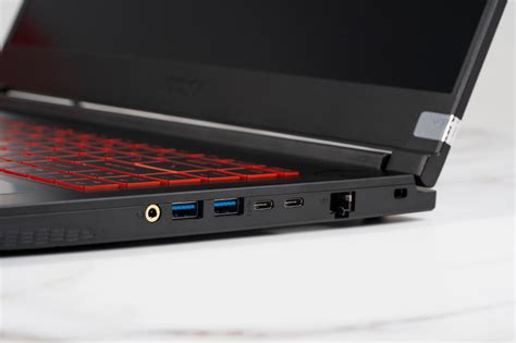 Laptop Gaming Msi Bravo A Dc Vn Gi R Gearvn