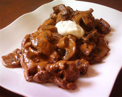 Boeuf strogonoff aux champignons et à la crème 120 street cook