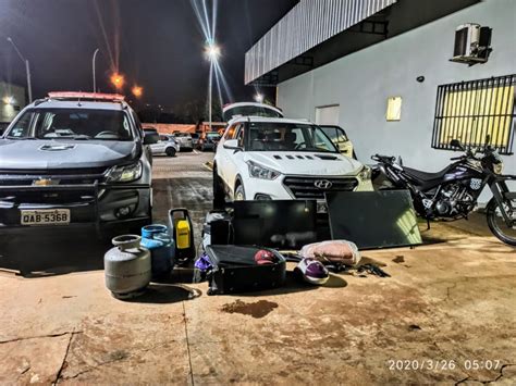 Bandidos Invadem Casa Em Campo Grande Roubam De Carro De Luxo A