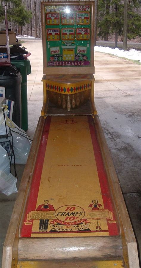 Chicago Coin Bowl A Ball 1952 Bowler Coin Operated Ball Bowling Game