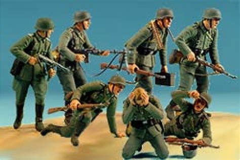 MB3518 Фигуры Немецкие панцергренадеры (MB), 1/35|Интернет-магазин ...