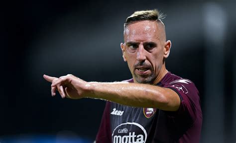 Ribery Si Congeda Con Il Calcio Giocato Cplaynews