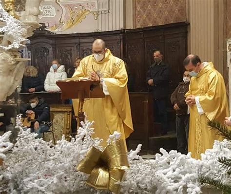 Pontedassio Messa Di Natale Con Il Tradizionale Pane Della Vigilia