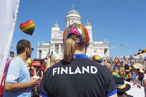 Urheiluyhteisö mukana Pridessa Olympiakomitea