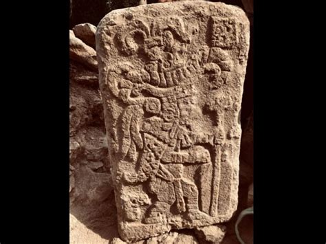 El secreto de la estela maya encontrada en Uxmal México Desconocido