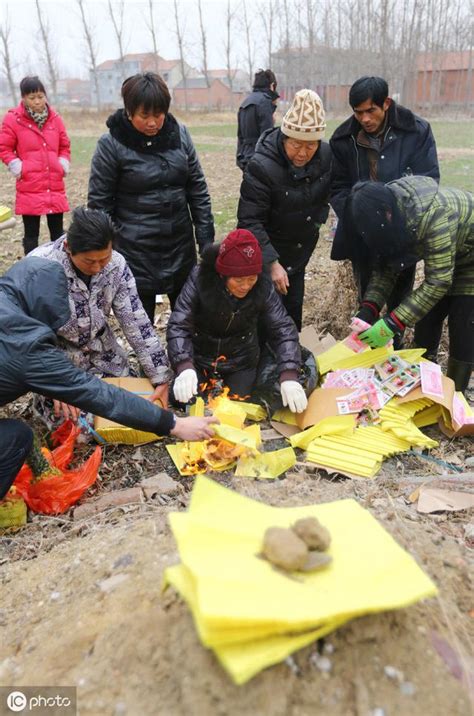 清明掃墓：墳頭只要出現這現象，是好事，證明後代子孫要發達了 每日頭條