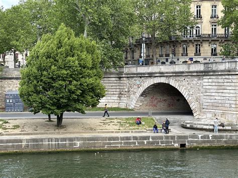 Baptiste Gianeselli on Twitter Le port des Célestins site UNESCO vu