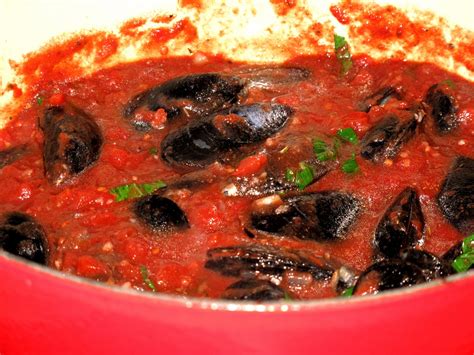 Aprons Required Mussels In Red Sauce