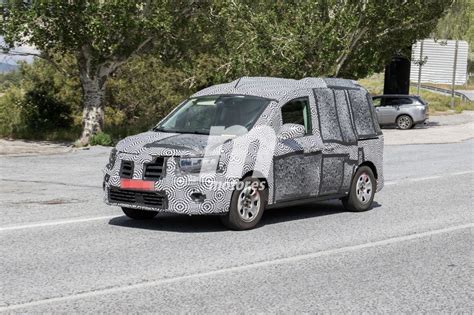 El Nuevo Renault Kangoo Elevar Su Apuesta Por La Electrificaci N