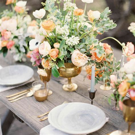 25 Tablescapes That Give Us Spring Fever