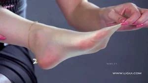 Watch 丽柜丝足视频雪糕师生教室丝袜激情丝足女同国产中国中文熟女少妇人妻 Chinese Lesbian Asian China Porn SpankBang