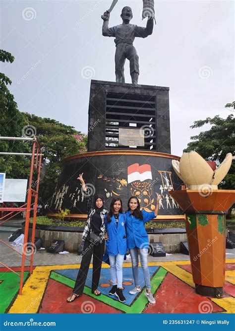 Patung Bersejarah, Historical Statue Editorial Photography - Image of people, ambon: 235631247