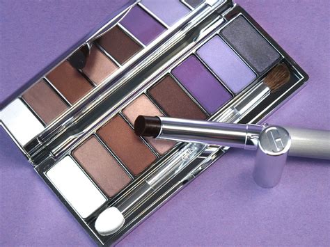 Clinique A Black Honey Affair Eyeshadow Palette & Almost Lipstick in ...