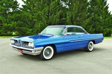 1961 Pontiac Catalina Catalog And Classic Car Guide Ratings And Features Metro Moulded Parts Inc