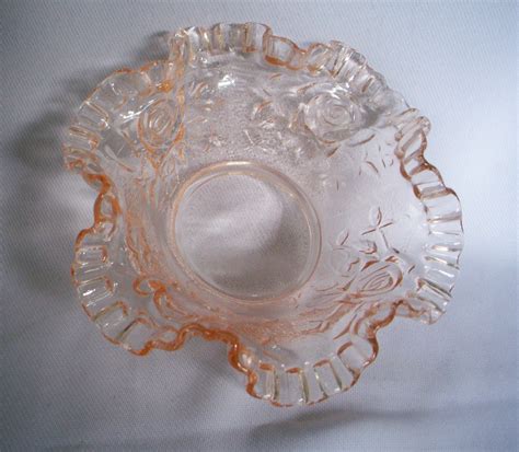 PINK ROSE GLASS BOWL BEAUTIFUL EMBOSSED ROSES RUFFLED EDGE | Collectors ...