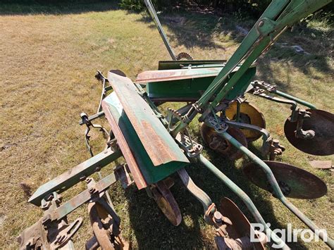 John Deere Corn Planter And Cultivator Bigiron Auctions