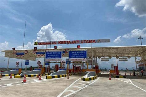 Foto Langsung Dibuka Untuk Umum Tol Akses Bandara Kertajati