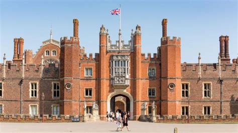 Hampton Court Palace Cbbc Bbc