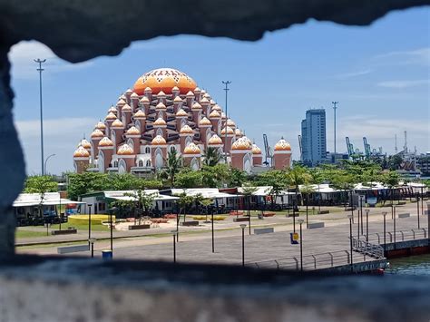 Besok Masjid 99 Kubah Mulai Digunakan Ayo Salat Berjamaah Di Sana