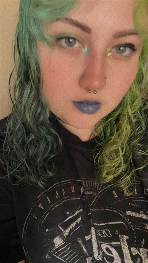 Have To Show Of The Look I Did To Match My Hair 💙💚 Tryna Be The Goth Gf Of Your Dreams R