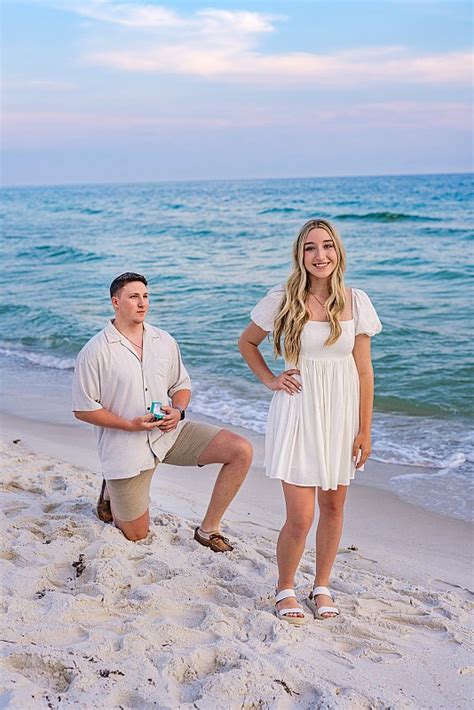 Engagement Photographer Elles Photography Studios Athens Al And Pcb Fl