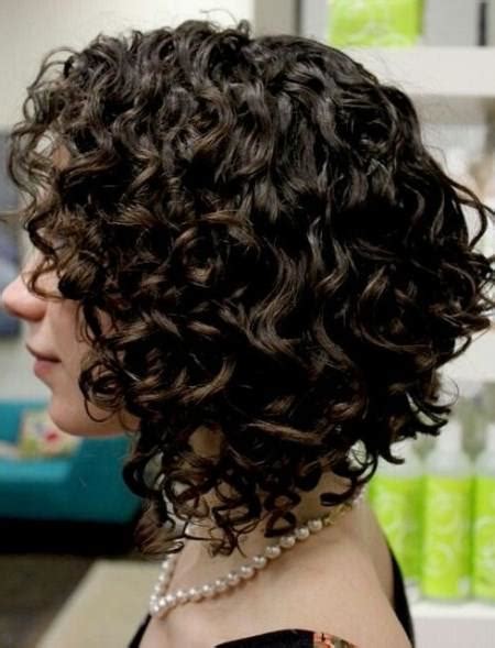 Short Wavy Hairstyles For Girls