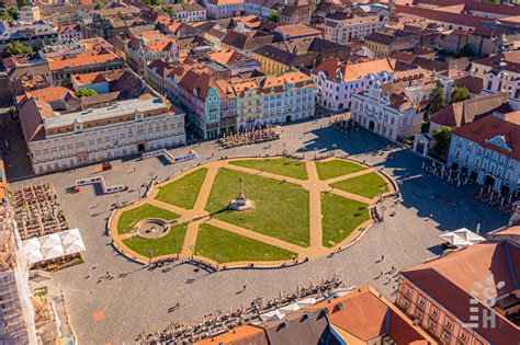 Pia A Unirii Din Cluj Napoca Sau Pia A Unirii Din Timi Oara Ce