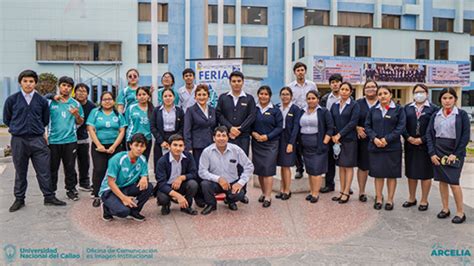 Feria Cuidando tu salud de la Escuela Profesional de Enfermería de