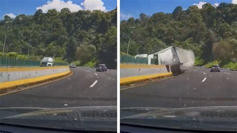 Volcadura De Tr Iler En La Autopista M Xico Cuernavaca En La Pera