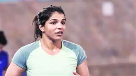 Sakshi Malik कुश्ती संघ चुनाव के बाद साक्षी मलिक ने रुंधे गले से लिया