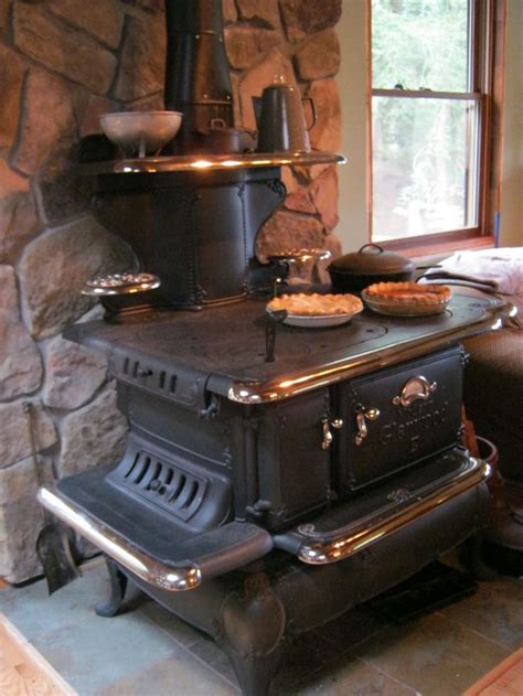 Stoves In Their New Homes Restored By Ginger Creek Antique Stoves