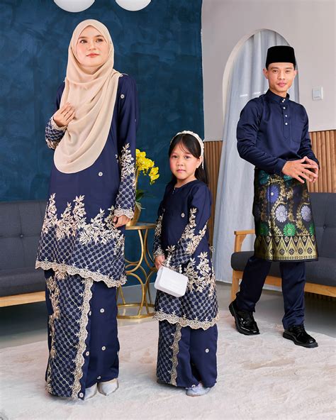 Baju Kurung Sulam Songket Tun Lestari Kuntum Navy Blue Kualiti Designer Harga Luarbiasa