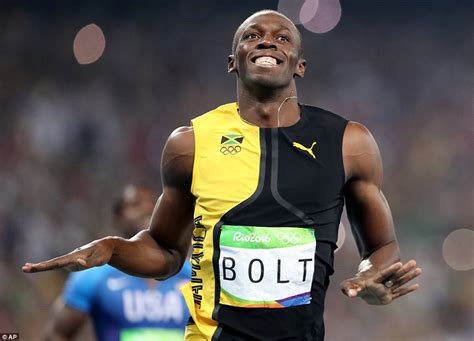 Usain Bolt Wins 100m Olympic Final For 3rd Gold Medal Daily Mail Online