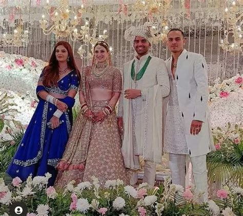 Deepak Chahar Csk And India Pacer Deepak Chahar Gets Married Off The Field News Times Of India