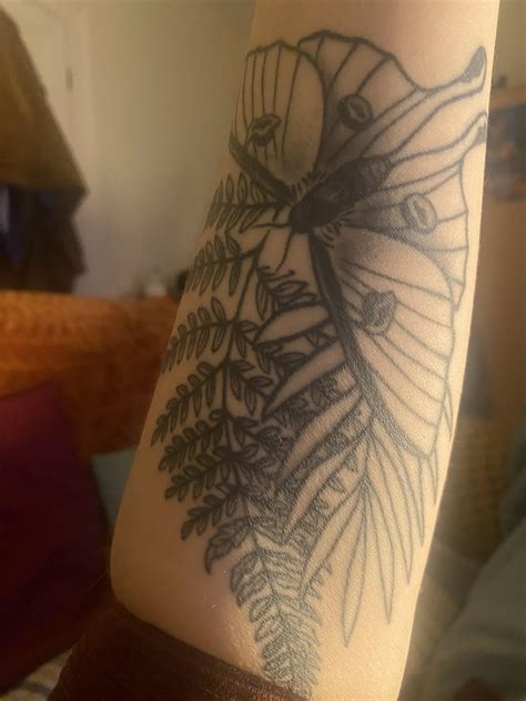 Another Ellie tattoo to add to the collection… : r/thelastofus