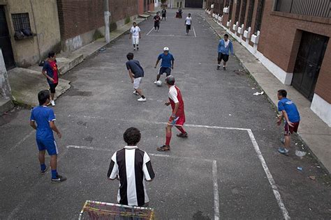 Futbol En La Calle Cerca Amb Google Futbolcallejero F Tbol