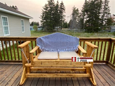 Wooden Glider Swing – DIY Project | MyOutdoorPlans