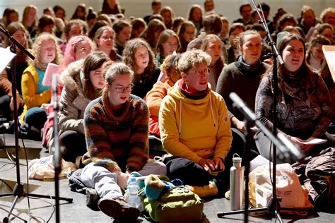 Rencontre européenne de Taizé 5 000 jeunes rassemblés à Rostock pour