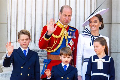 Kate Middleton I Prin Ul William Iau Pauz De La Ndatoririle Regale