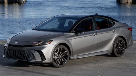 2025 Toyota Camry Xse Hev Sport Styling Us Wallpapers And Hd Images