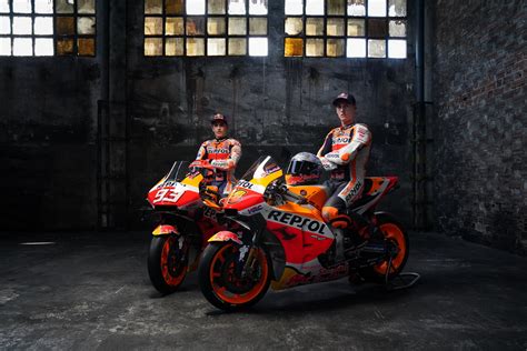 Equipo Repsol Honda 2021 Foto Motogp En Alta Resolución 17 De 18