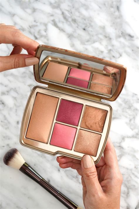 Hourglass Holiday Palettes 2021 The Beauty Look Book