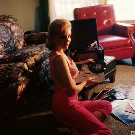 Glamorous Babe Marlene Callahan Shows Her Hot Body In Her Provocative