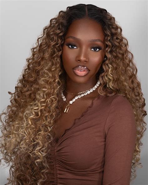 30 Blonde Curly Wig In 2021 Blonde Curly Wig Wigs Lace Front Wigs