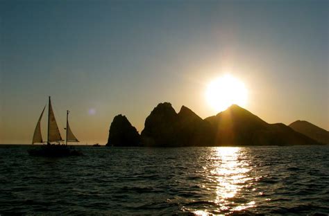 6 Things to Do on Your Cabo San Lucas Honeymoon - Cabo Sailing