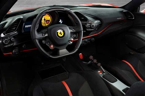 Ferrari 488 Pista Interior 2019 | AUTOBICS